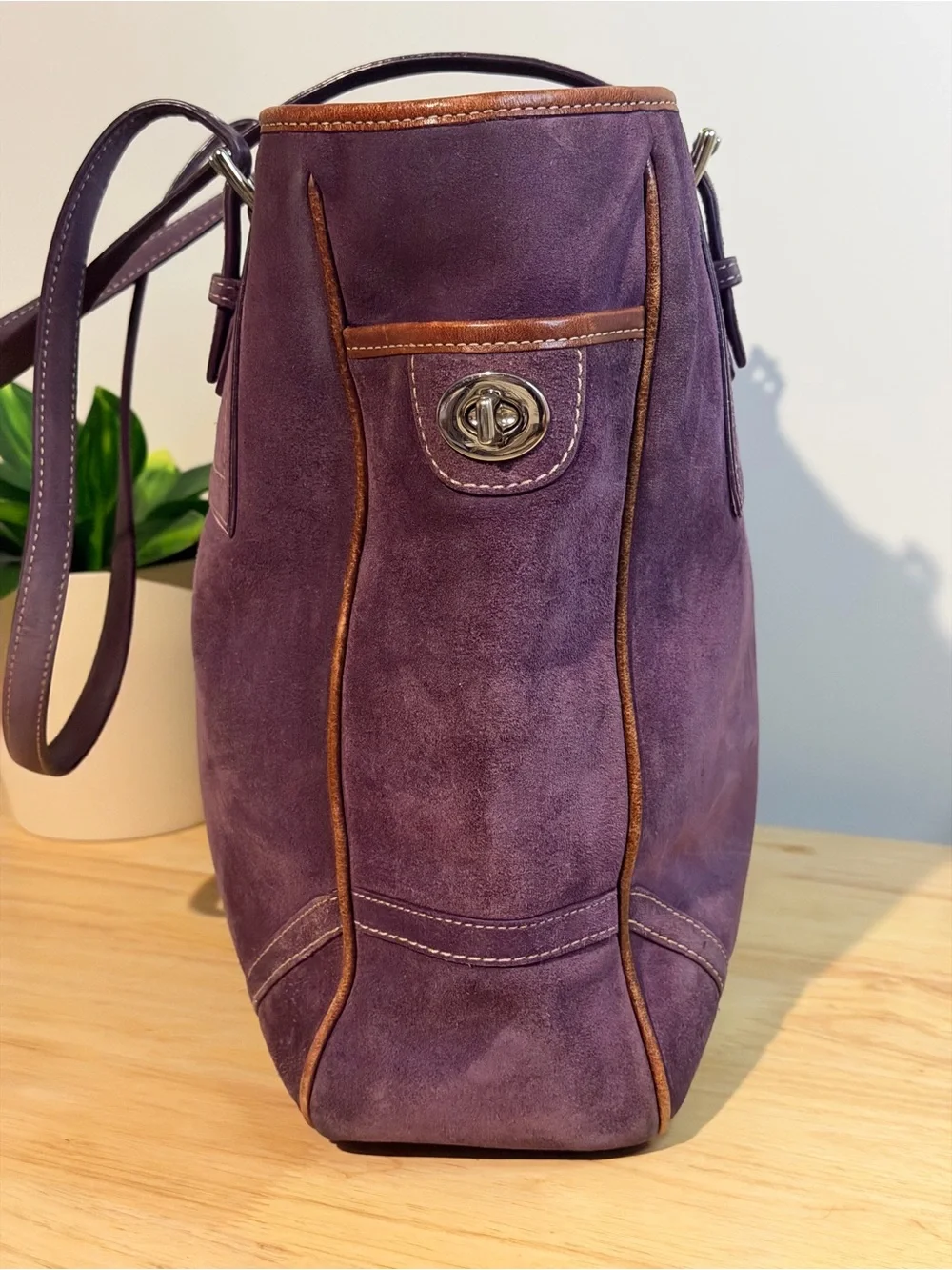 Coach spacious plum